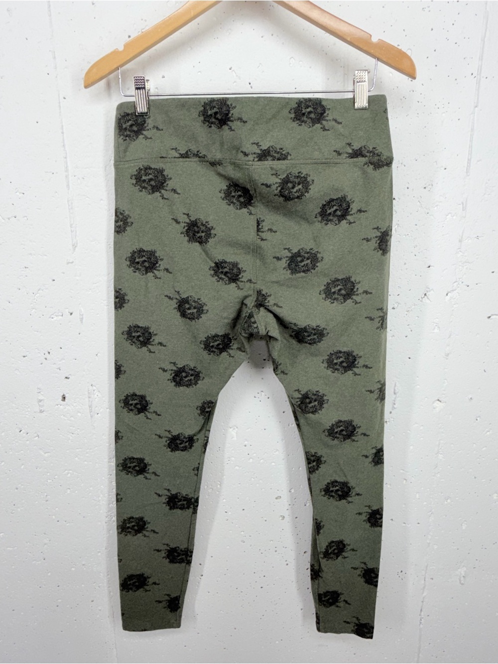 Pact Women’s Size Large Olive Green Grateful Dead Leggings - Picture 5 of 12